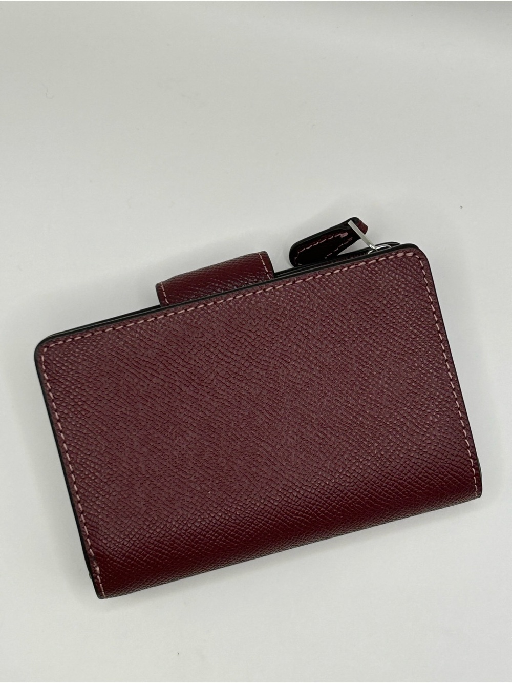 Coach Cross Grain Leather Corner Zip Wallet - Picture 2 of 10